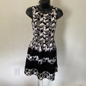 Girls brand Red by Saks Fifth Ave Formal Dress Size S